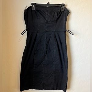 5/$25 Early 2000’s Black Strapless Pencil mini-dress